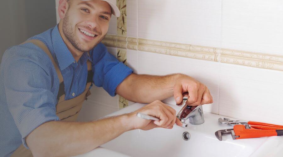Professional clogged drains services in Ida, AR